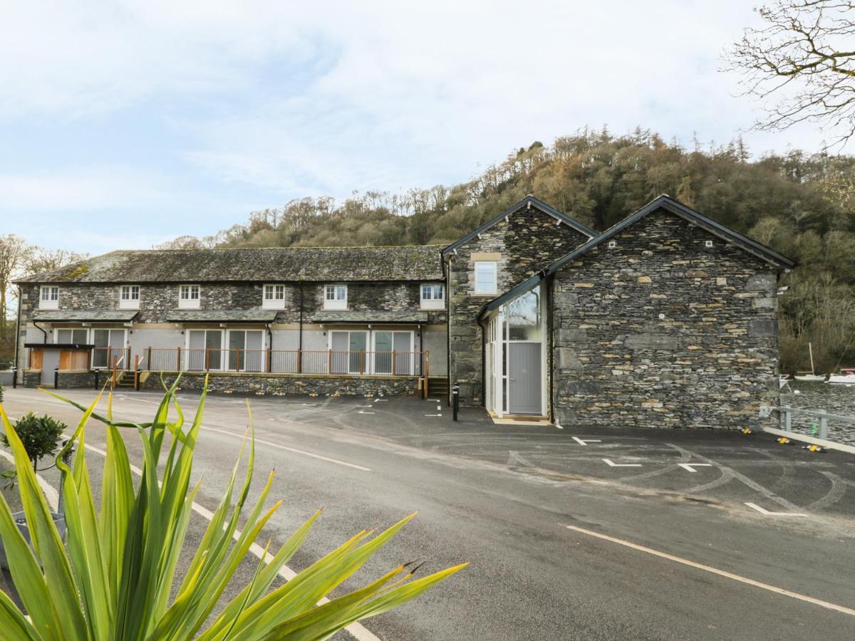 Lowe-Mcconnell Ambleside Exterior photo